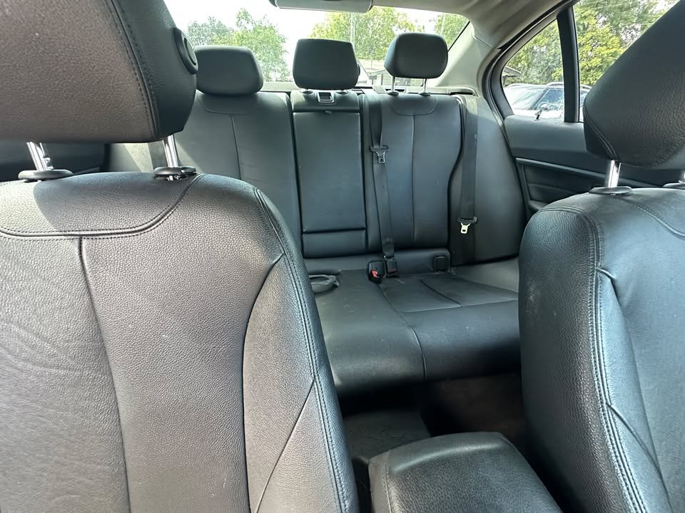 2012 BMW 3 Series 335i - Photo 11