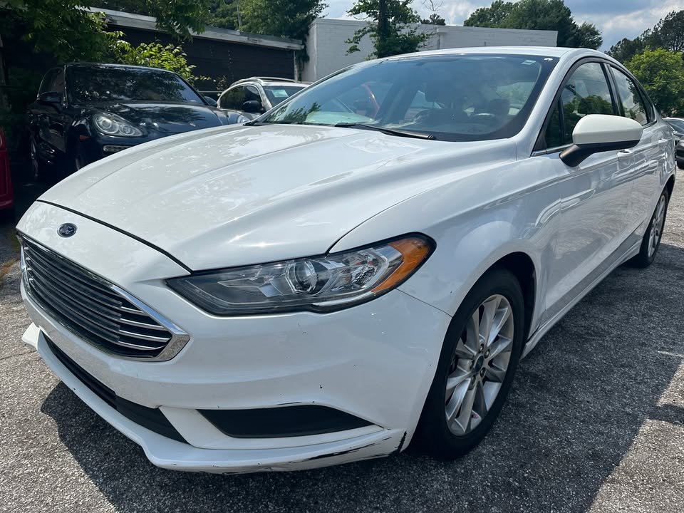 2017 Ford Fusion SE FWD's photo