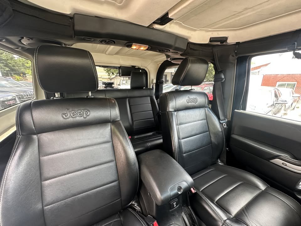 2012 Jeep Wrangler Sahara - Photo 8