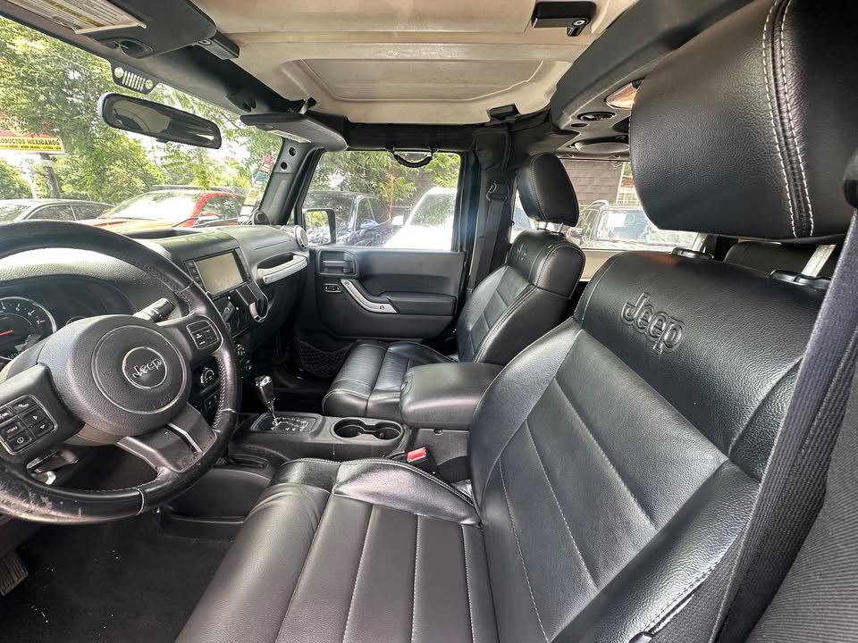 2012 Jeep Wrangler Sahara - Photo 6
