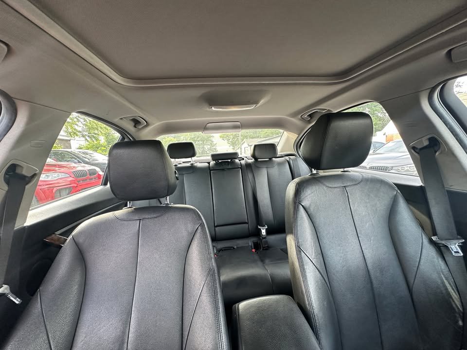 2013 BMW 3 Series 328i - Photo 12